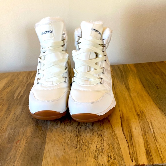 High top sneakers - Picture 3 of 7